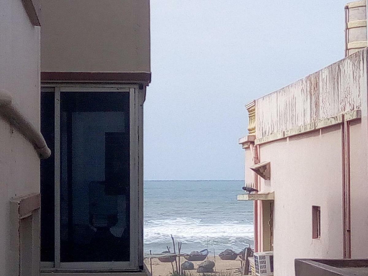 Nirman Beach Homestay Puri Habitación foto